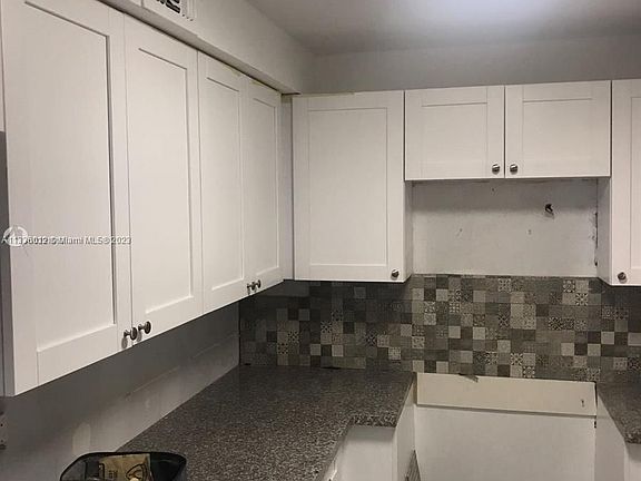 4th image of 9375 Fontainebleau Blvd APT L207