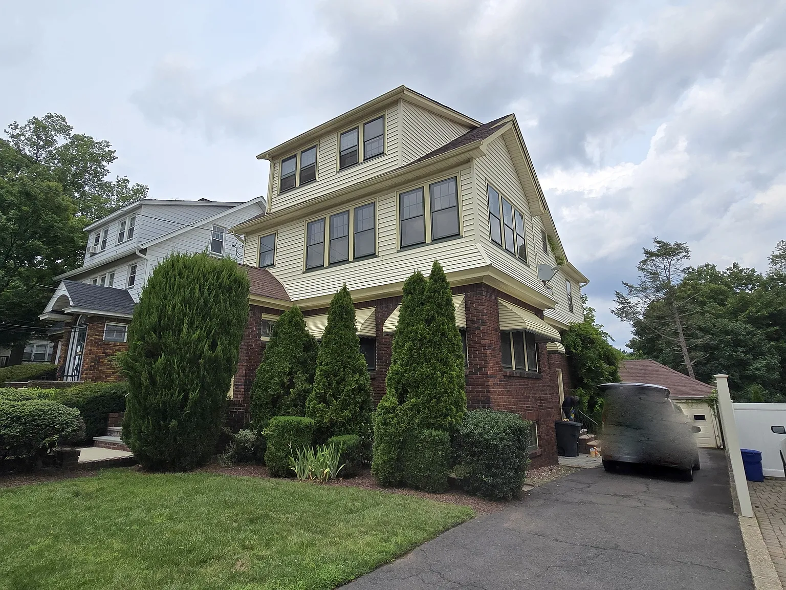 2 bed, 920 sqft, $2,500 — Photo 2