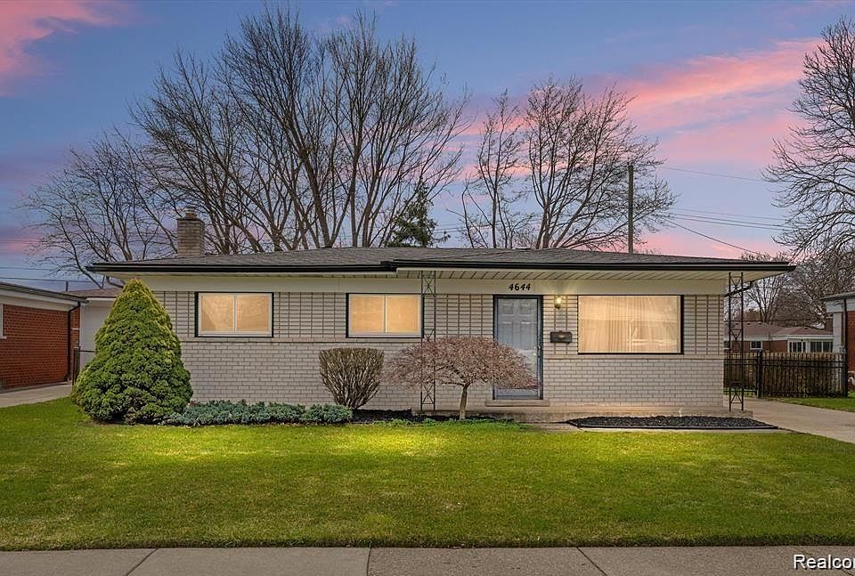 1st image of 4644 Kingsley Dr