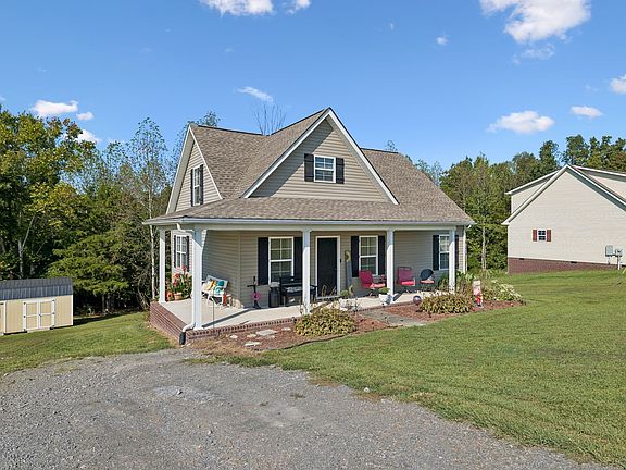 2nd image of 828 Kirbytown Rd