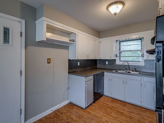 4th image of 1309 N 5th St