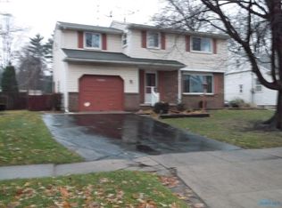 5203 Oakridge Dr, Toledo, OH 43623