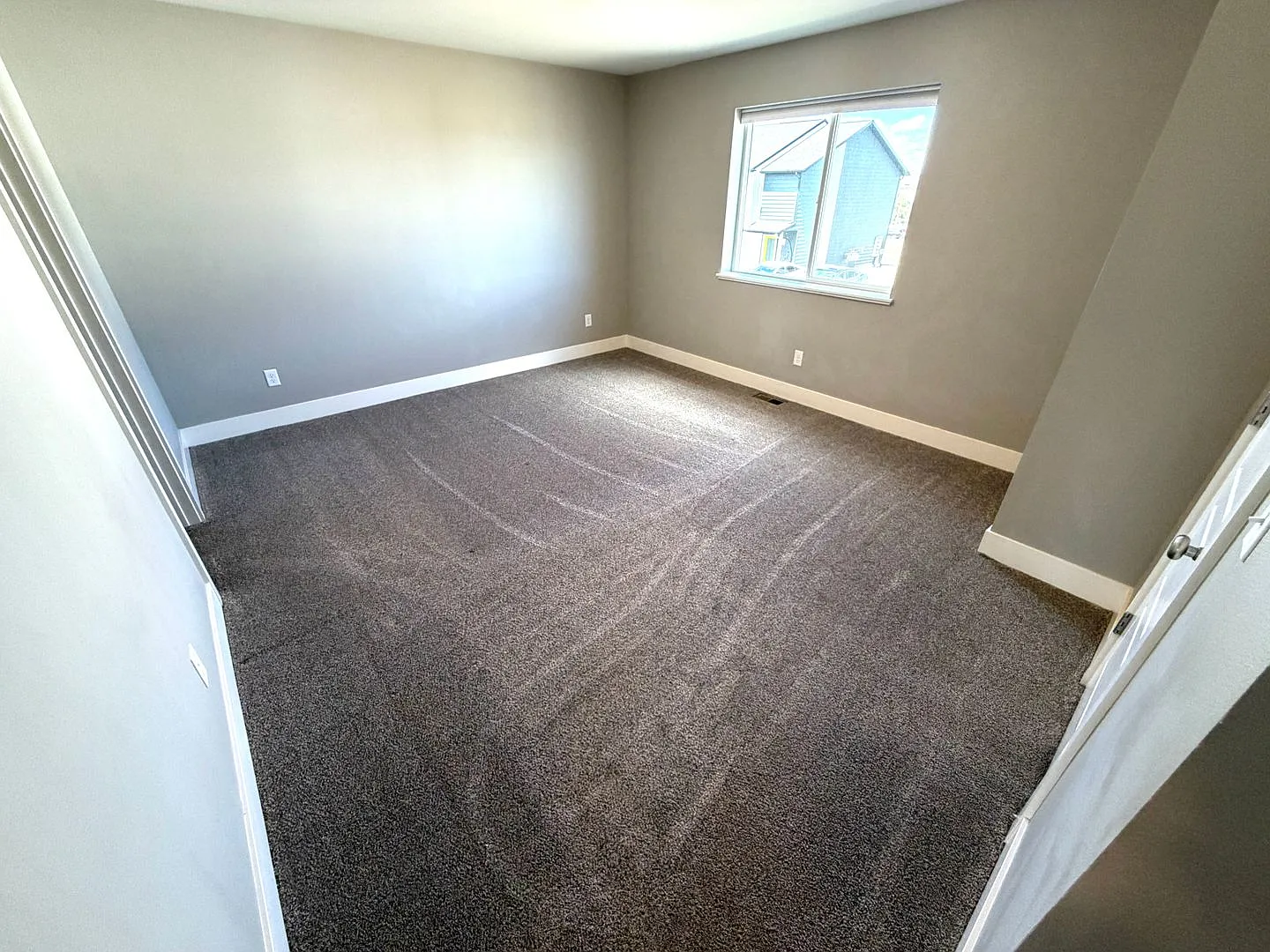640 Ptarmigan Ln — Photo 4