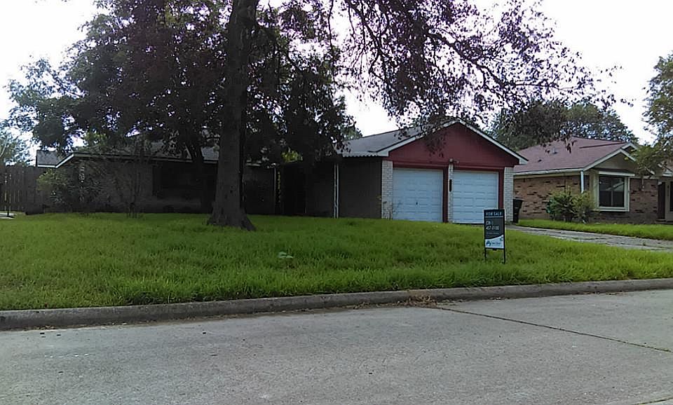1st image of 907 Grand Oaks Dr