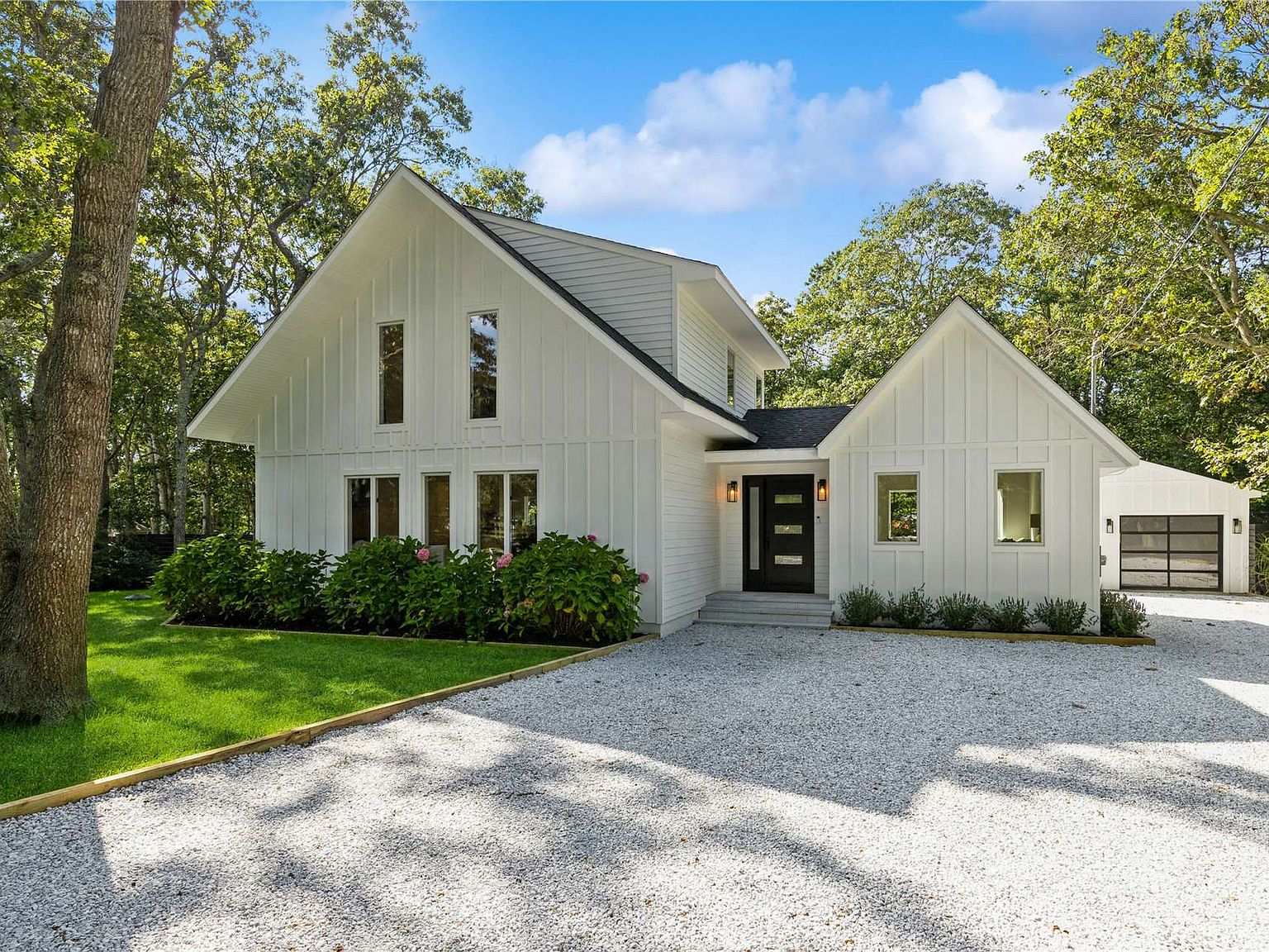2 Deerfeed Path, East Quogue, NY 11942 Zillow