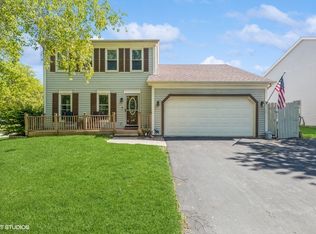 198 Foxmoor Rd, Fox River Grove, IL 60021