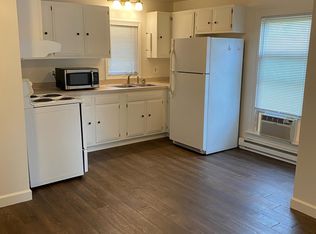 216 W South St #2S, Woodstock, IL 60098