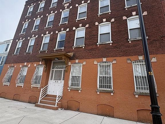 3rd image of 632 S East St
