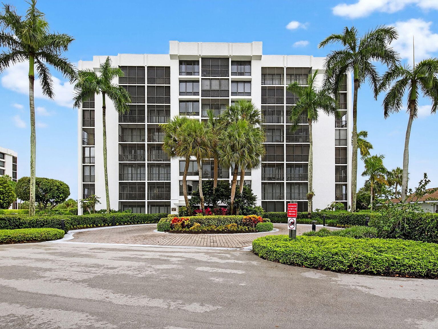 6815 Willow Wood Drive #4023