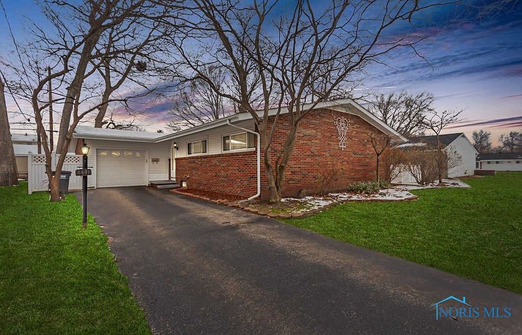 4441 Stannard Dr, Toledo, OH 43613 Zillow