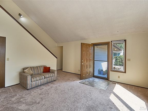 3rd image of 24615 13th Ave S