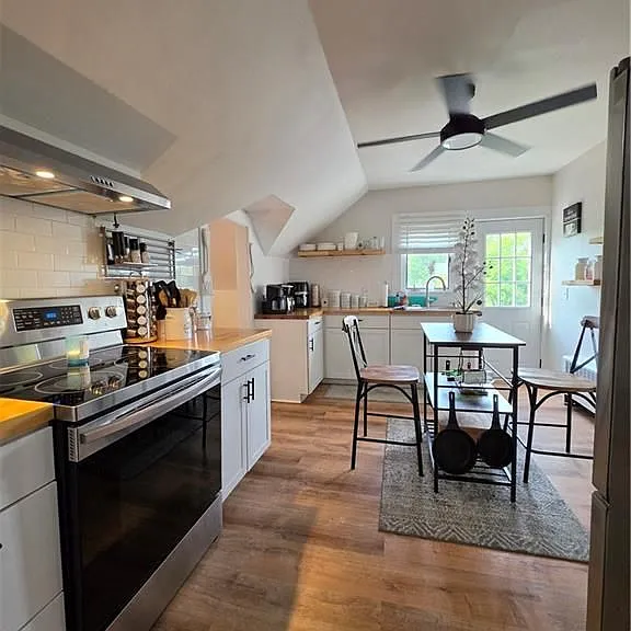45 Cottage St #2 — Photo 2
