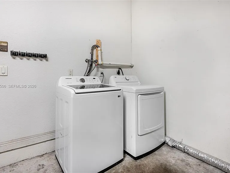 5271 SW 141st Ter — Photo 33