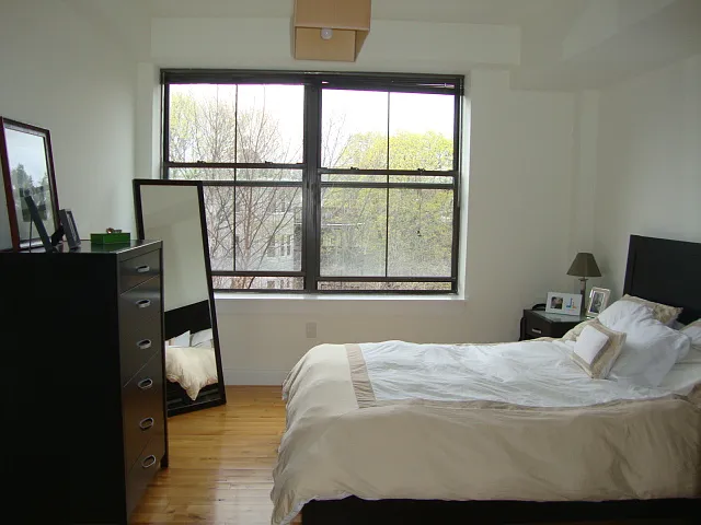 110 Cypress St #301 — Photo 7
