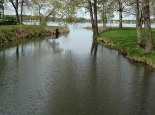 180 Ln 102 Crooked Lk, Angola, IN 46703