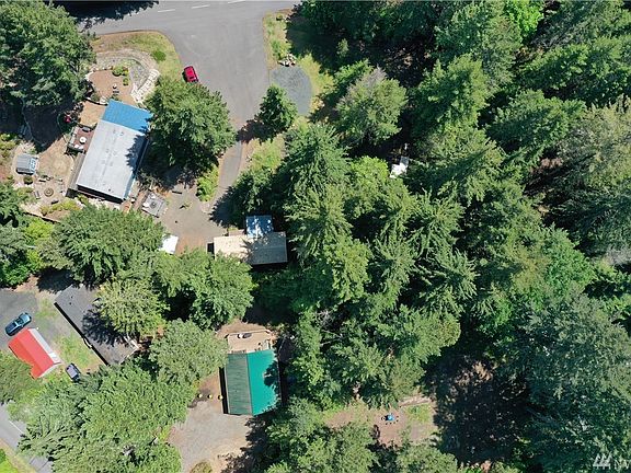 3rd image of 72 N Diamond Head Dr