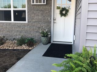 224 Woodland Dr APT 4, Beaver Dam, WI 53916