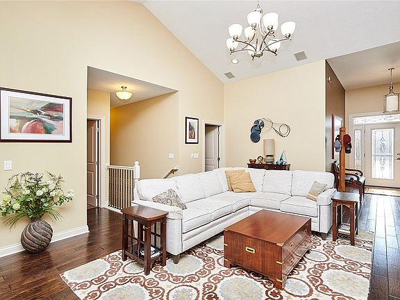 5th image of 7685 Escalade Ct
