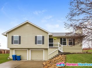 1001 Stonecrest Dr, Kearney, MO 64060