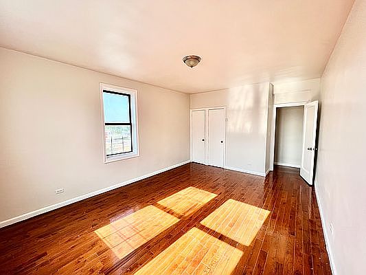5th image of 3351 73rd St APT 6F