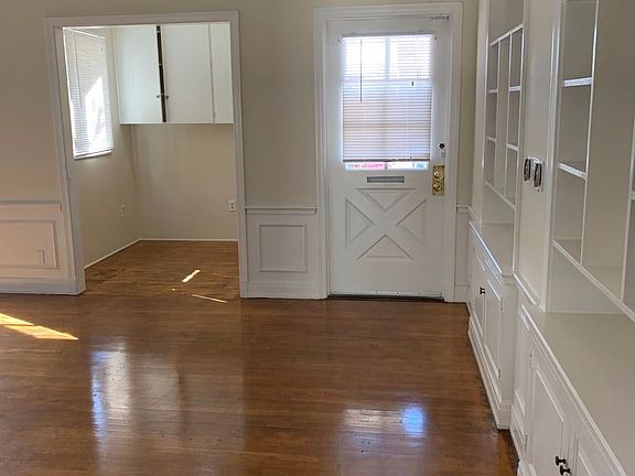3rd image of 2561 1st Ave APT A