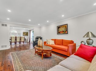 373 Firglen Rdg, Vaughan, ON L4L1N6