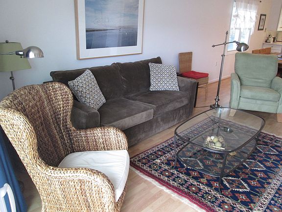 4th image of 40137 West Virginia Avenue #2