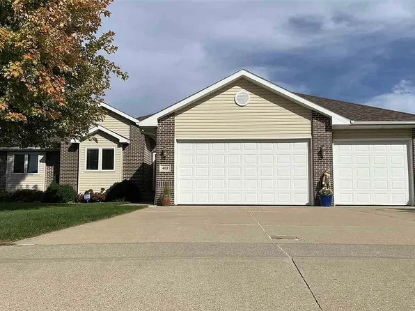 402 Homestead Ln, Sergeant Bluff, IA 51054
