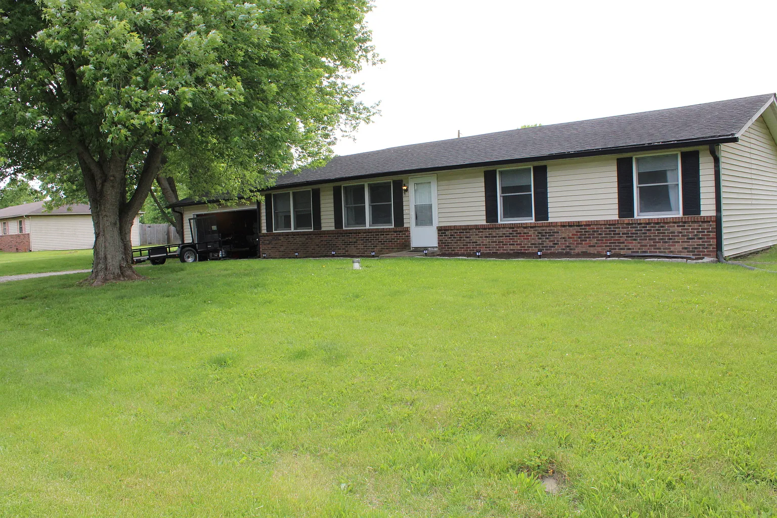 457 Cedar Glen Dr photo 1