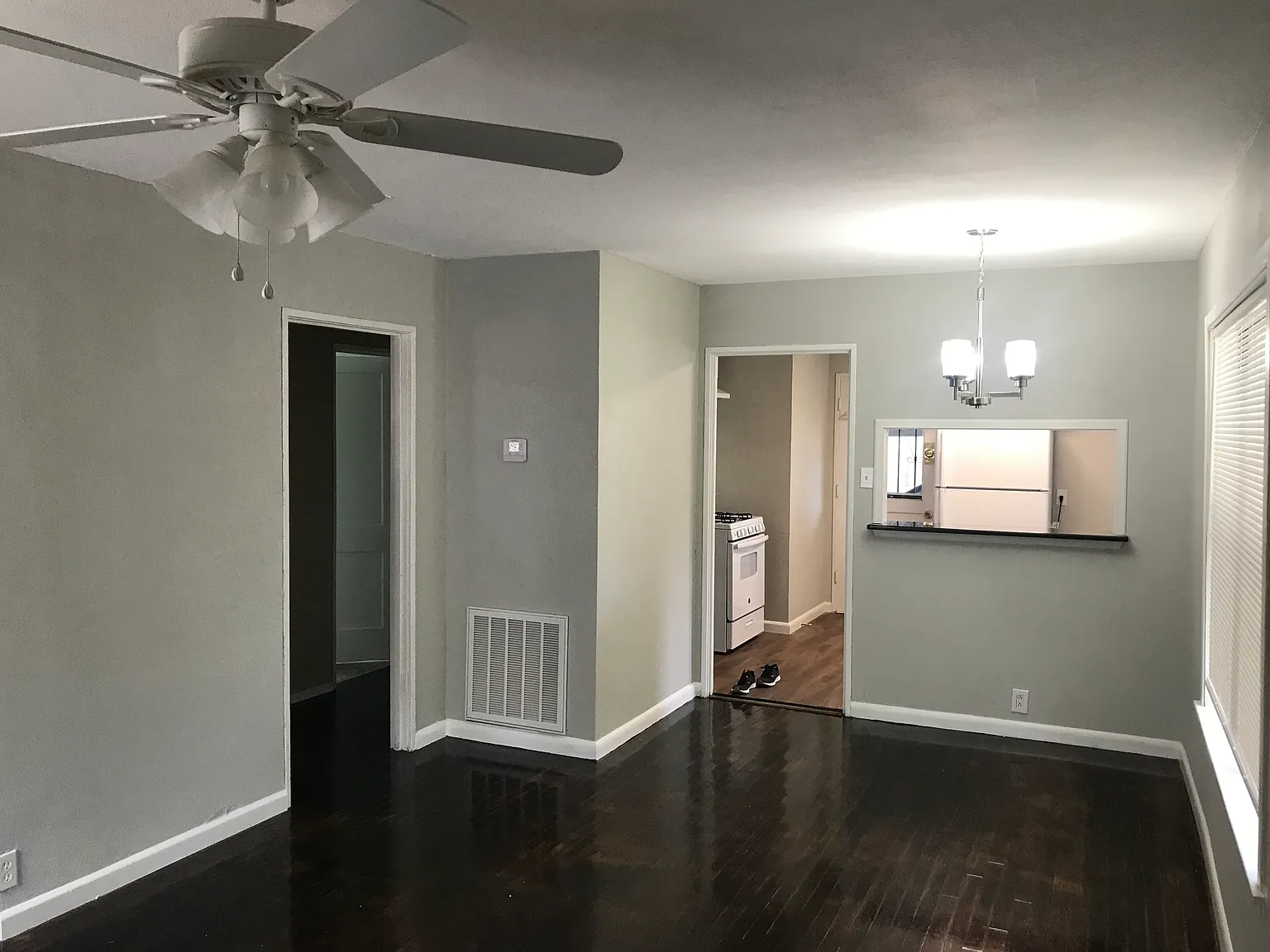 2 bed, 710 sqft, $1,250 — Photo 2