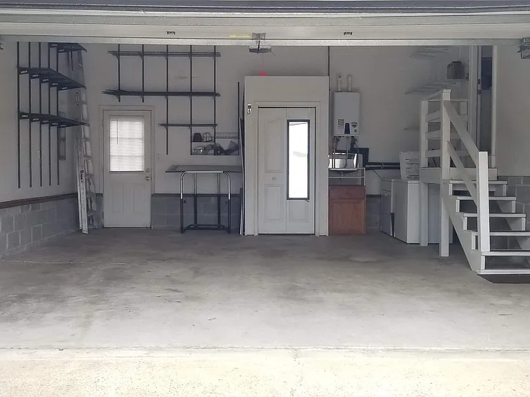 100 Lamplighter Pl — Photo 27