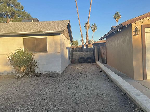 5th image of 2605 N 50th Dr