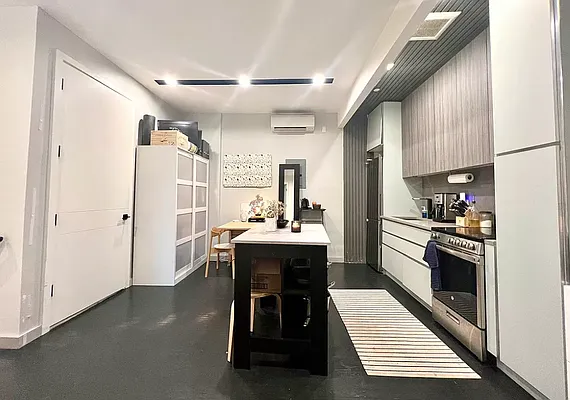 Rented by WaterStone Group, LLC | media 12