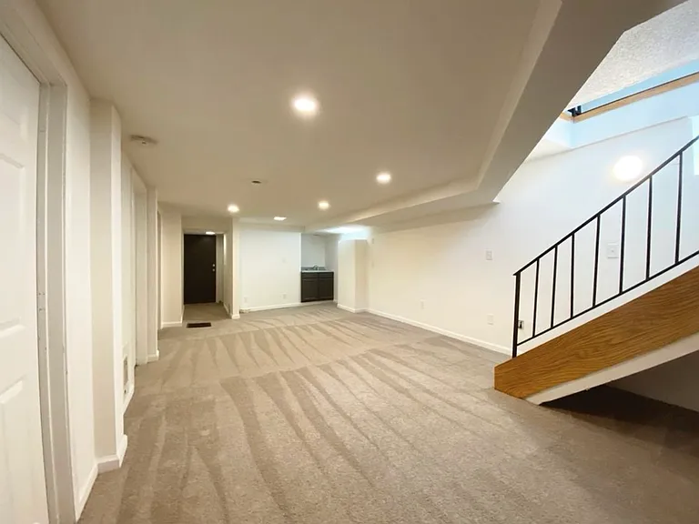 3912 Thomas Ave N #2 — Photo 7