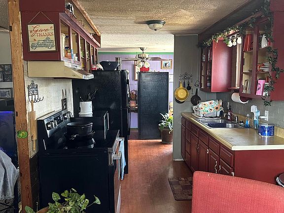 3rd image of 6029 Opossum Trot Rd