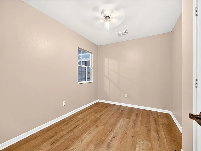 17414 Erin Way Ct — Photo 40