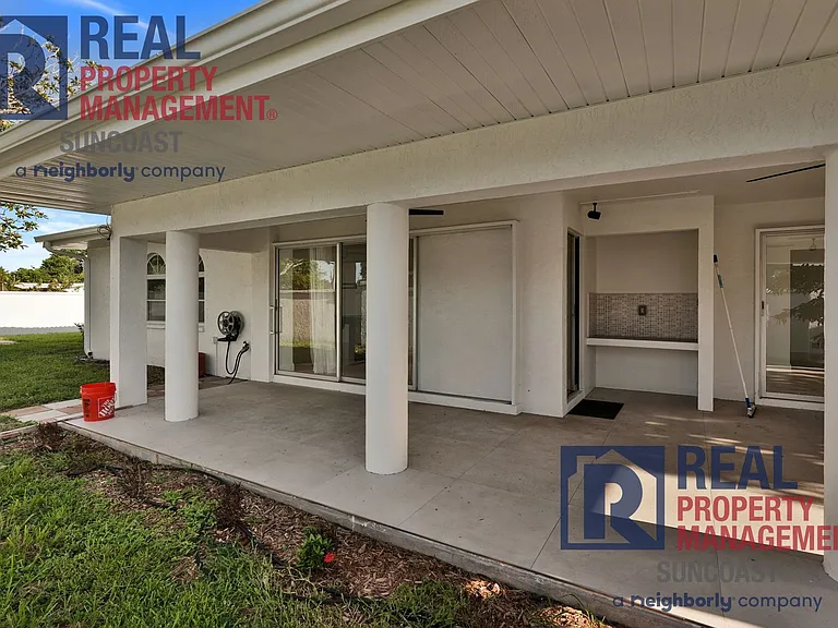 2804 Bougainvillea St — Photo 37