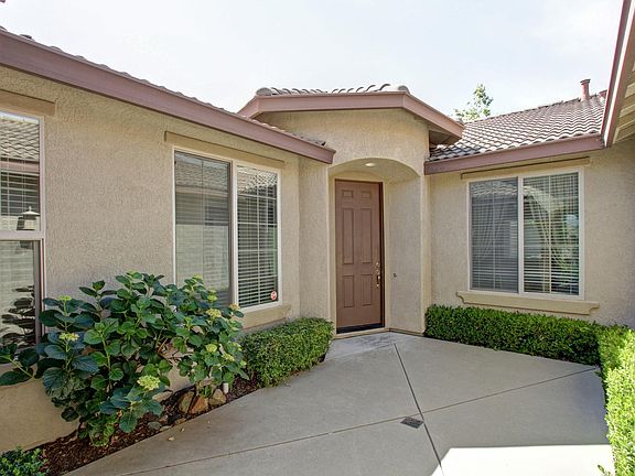 2nd image of 5090 Garlenda Dr