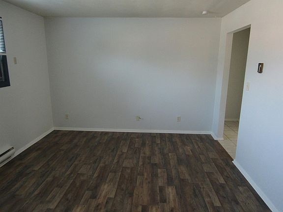 2nd image of 1715 Westridge Ct #3