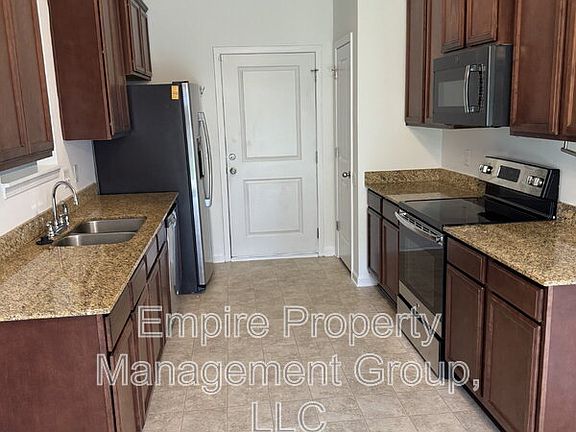 4th image of 478 Freshwater Dr