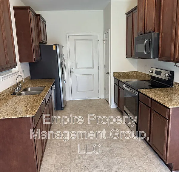 478 Freshwater Dr — Photo 4