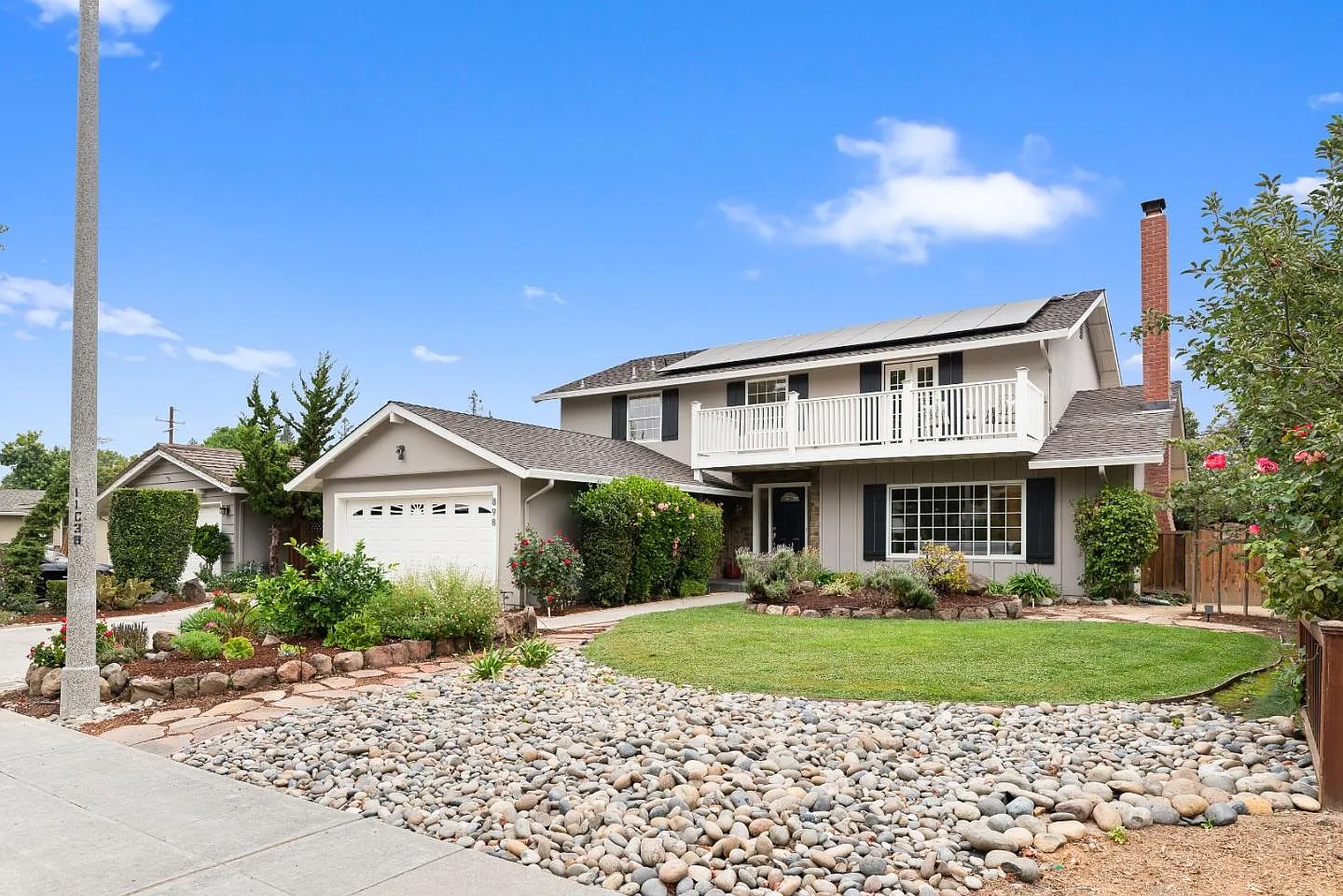 898 Rubis Dr photo 1