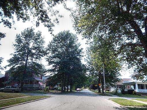 2nd image of 1000 E Main Cross St