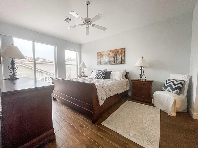 8402 Mulligan Cir — Photo 11
