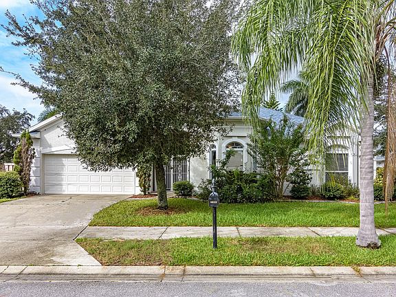 2nd image of 1813 Laramie Cir