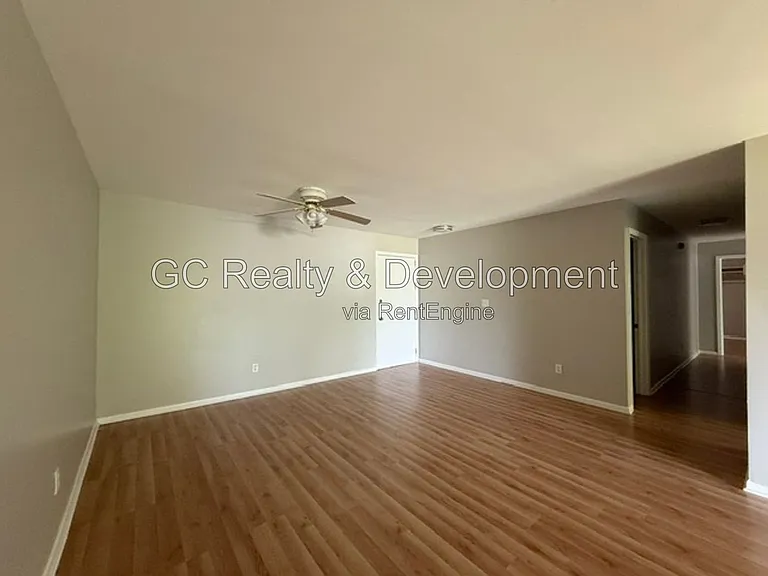 31 Washington Blvd #108 — Photo 13