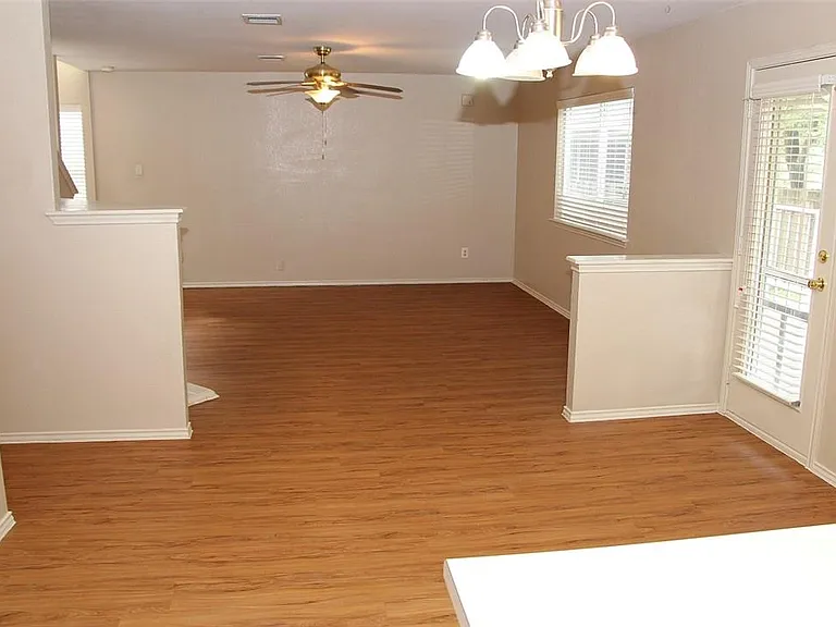3414 Flowstone Ln — Photo 7