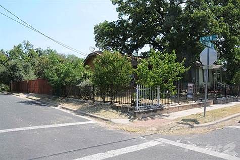 1b - Exterior Corner view