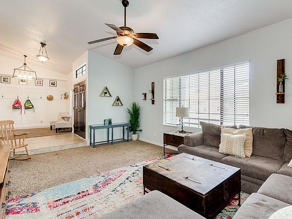 4th image of 1433 W Islandia Dr