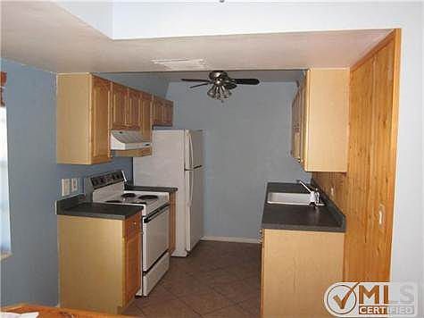 2nd image of 689 NE 6th Ct APT 404